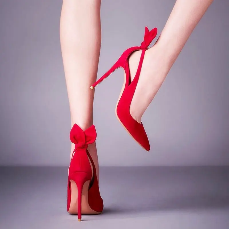 Туфли-лодочки женские на высоком каблуке с острым носком черные однотонные