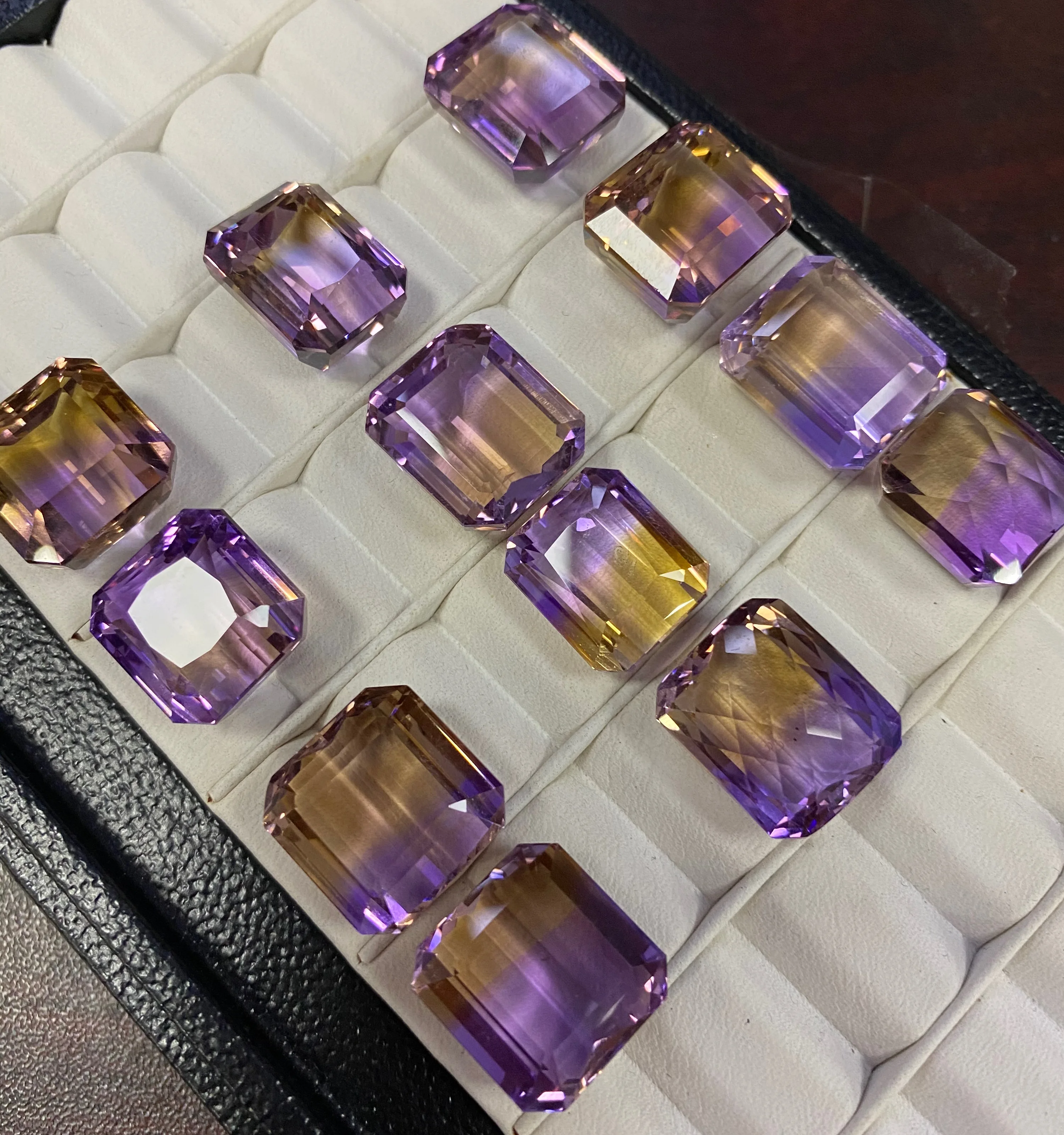 Женский драгоценный камень Tbj смешанный бразильский Аметрин 16-22 карата в оправе