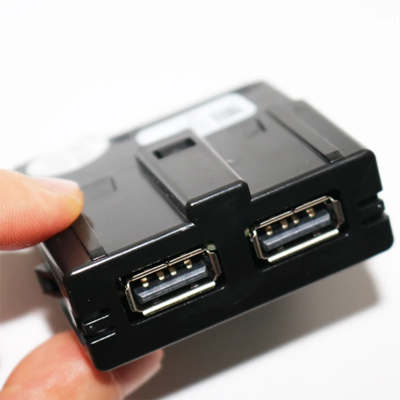 Автомобильный Внутренний двойной USB адаптер зарядное устройство гнездо Armerst жгут