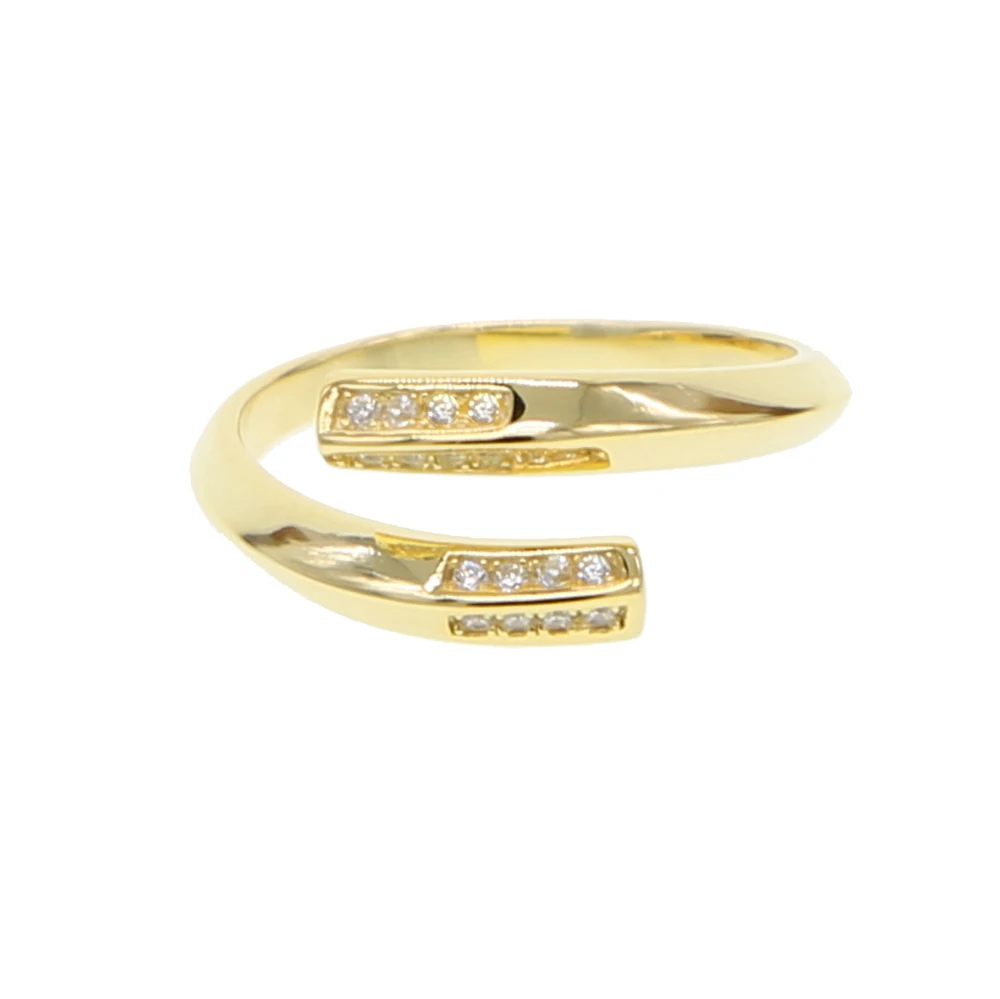 Женское Открытое кольцо с фианитом регулируемое золотистого цвета из серебра 2021