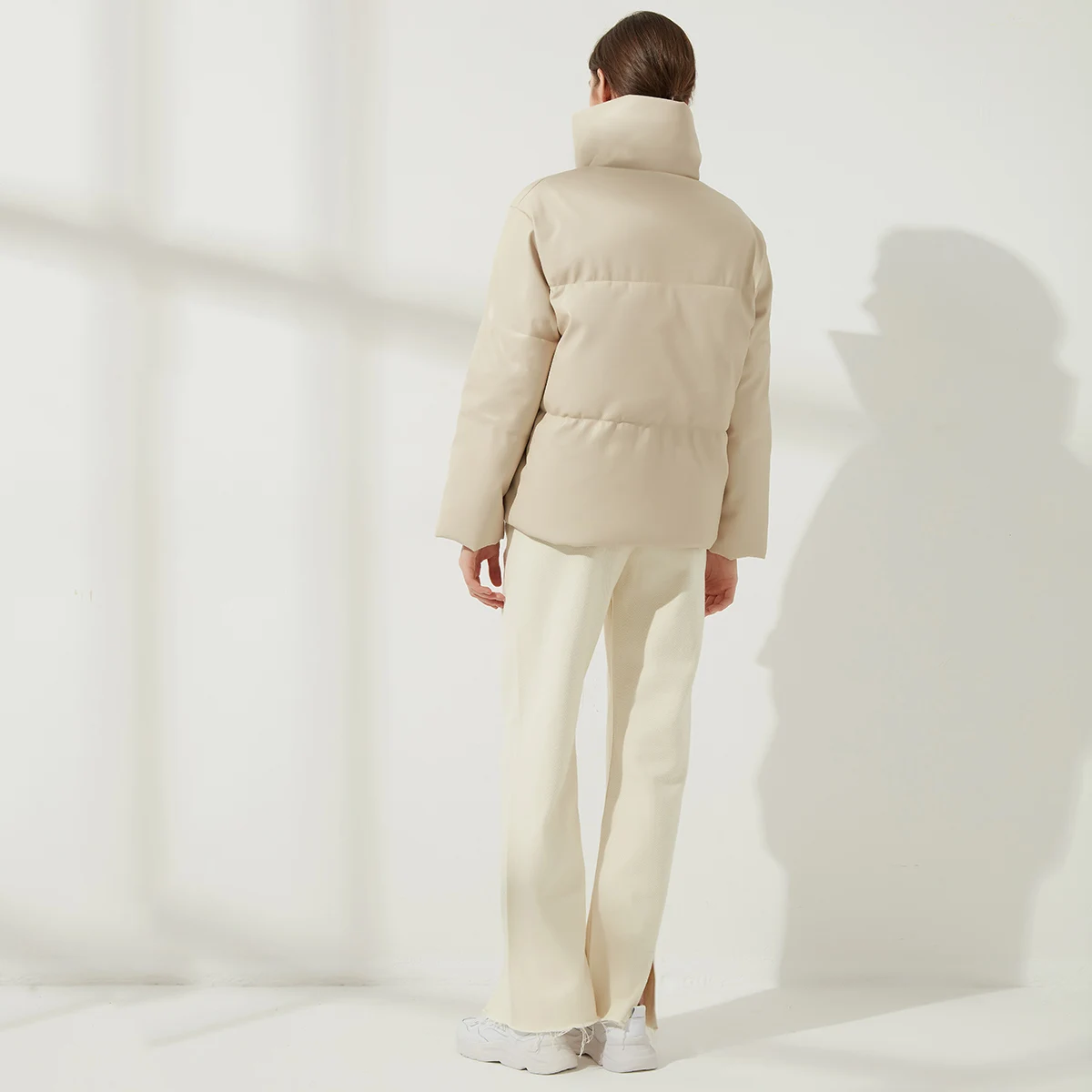 Парка женская зимняя из плотного хлопка однотонная водонепроницаемая | Женская