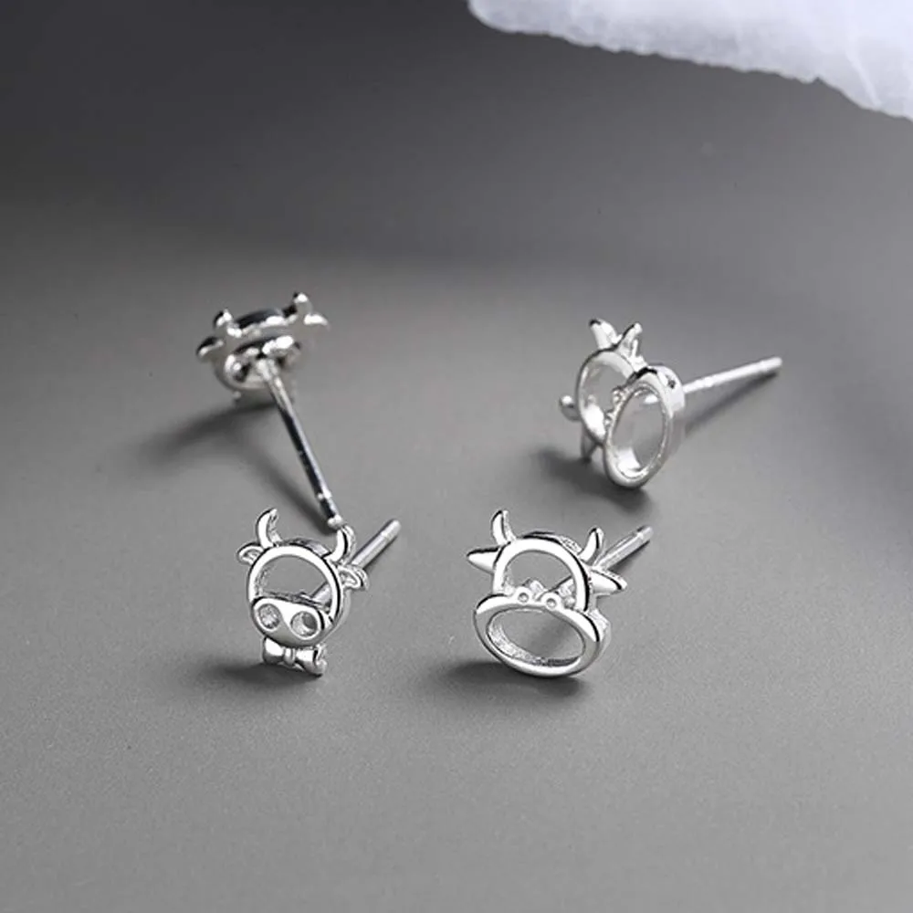 

Simple Hollow Cow Earrings Year of the Ox Zodiac Stud Earrings Small Cute Sweet Student Female Earrings