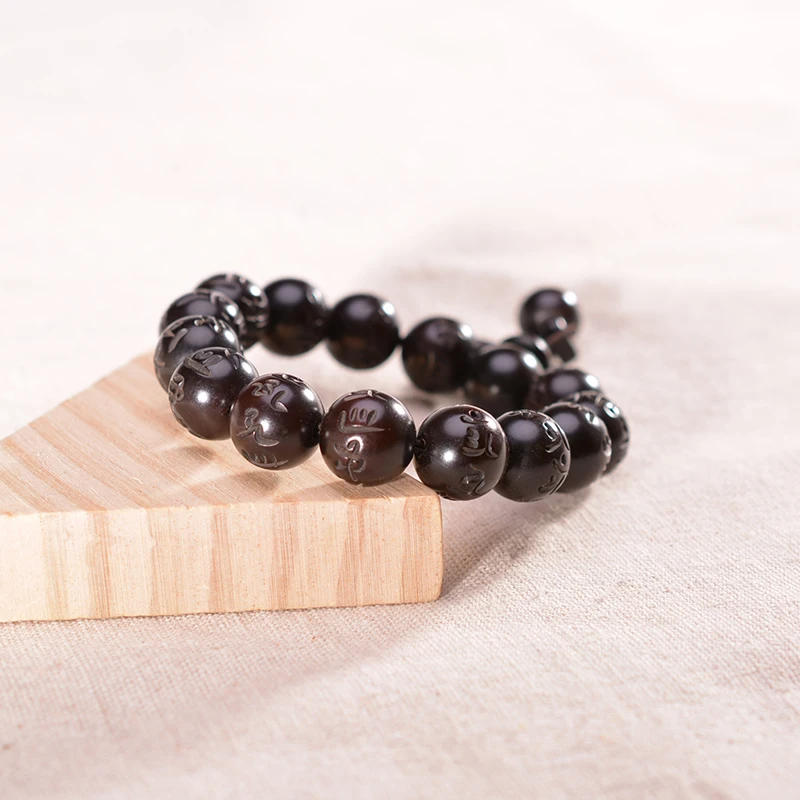 Буддистские четки браслет из деревянных бусин Ом Мани Падме Хум Мантра