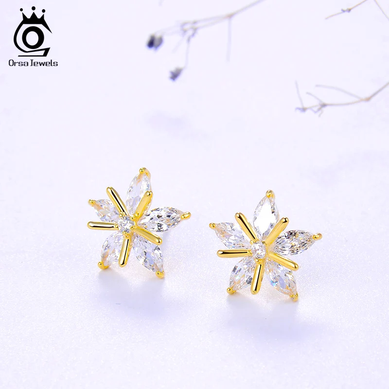 Женские серьги-гвоздики из серебра 925 пробы в виде снежинок | Украшения и