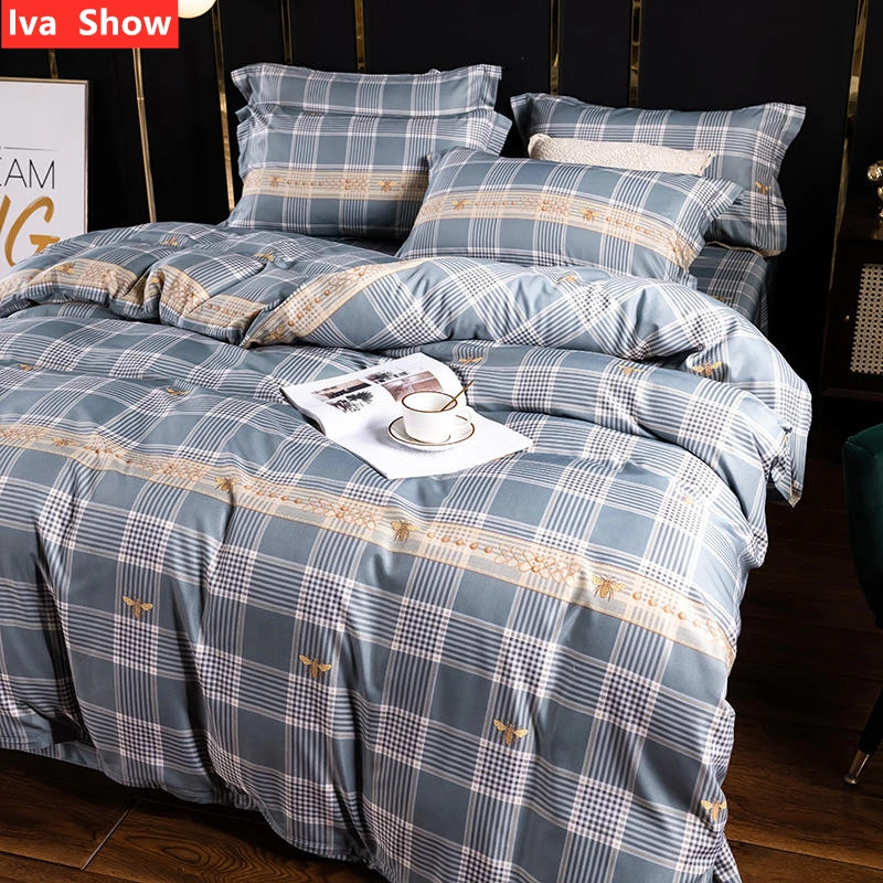 Двуспальная кровать с широкими краями в английском стиле | Дом и сад