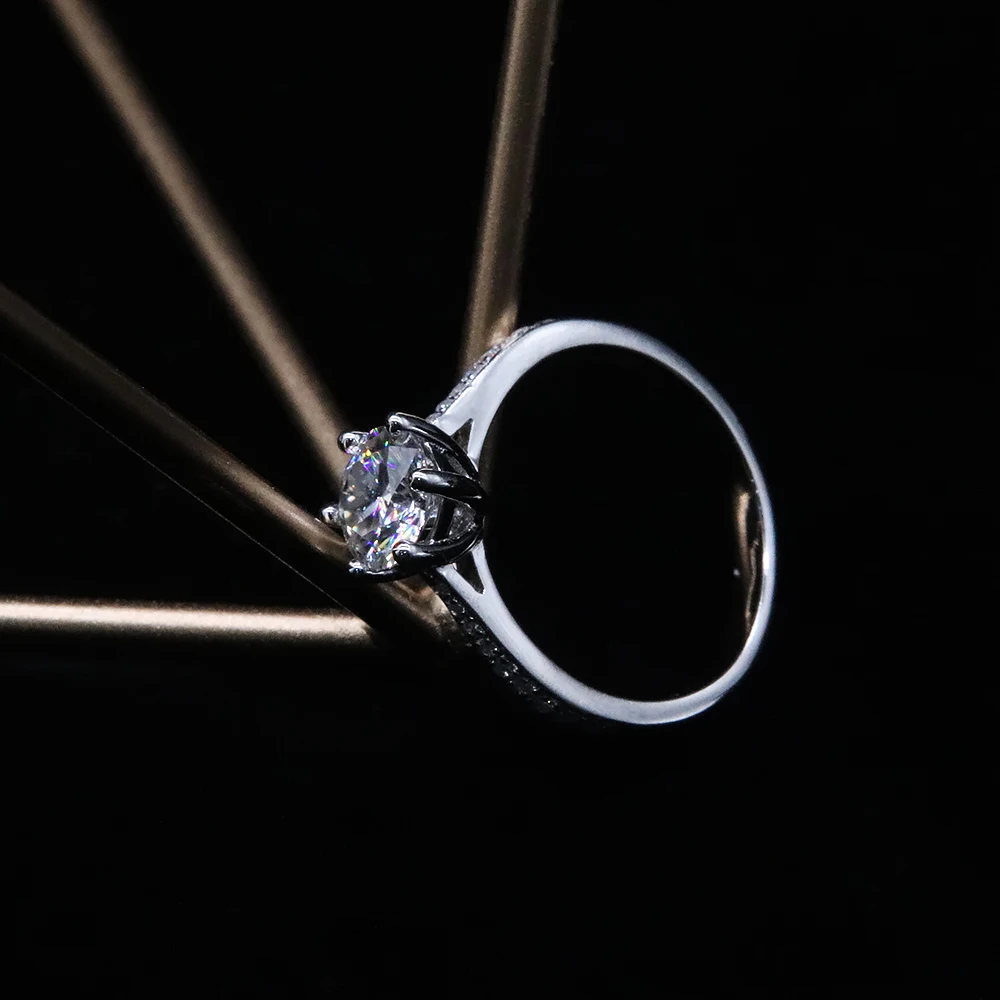 Женское серебряное кольцо с муассанитом|Кольца| |