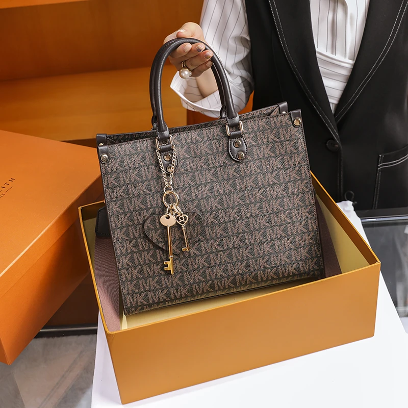 Модный женский ремень на плечо водонепроницаемый кожаный мессенджер через