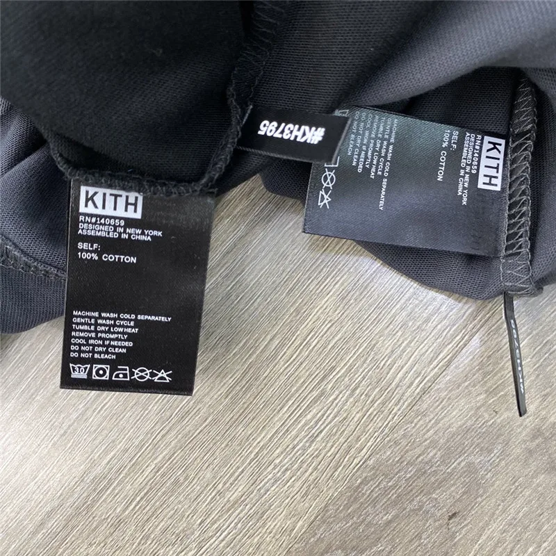 

Long Sleeve KITH T-shirt Men Women 1:1 High Quality Rabbit Pocket KITH Tee Big Cartoon Logo Print Cotton Tops