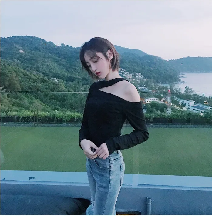 

2020 autumn girl's sexy Shoulder strapless hanging neck long sleeve T-shirt women's fashion Slim long sleeve Cotton tops