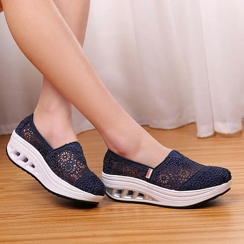

Casual Cutouts Lace Canvas Shoes Summer Women Shoes Hollow Floral Breathable Platform Shoes White Black Color Wedge Sneakers