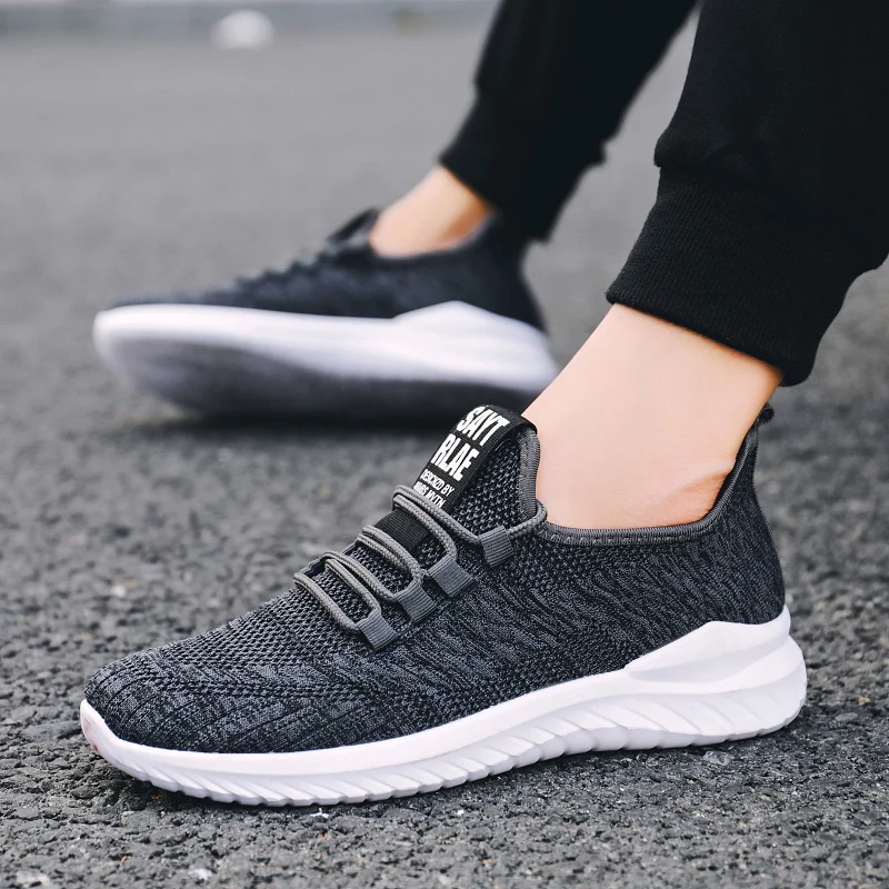 Мужская повседневная обувь Удобные дышащие сникерсы черного цвета Нескользящая