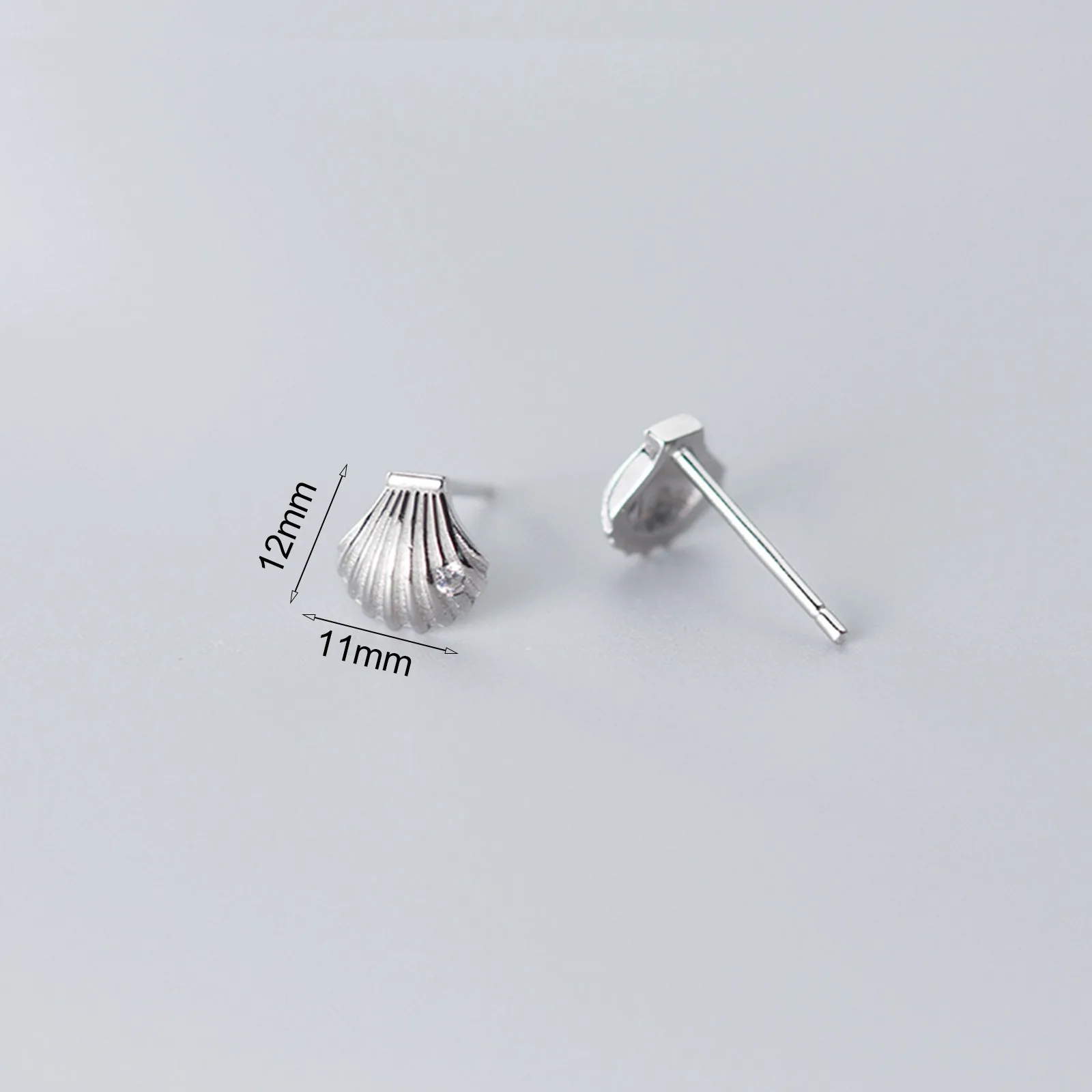

Shell Shape Stud Earring for Women Girl Rose Gold Silver Rhinestone Earrings Fashion Jewelry Accessories Wedding Birthday Gifts