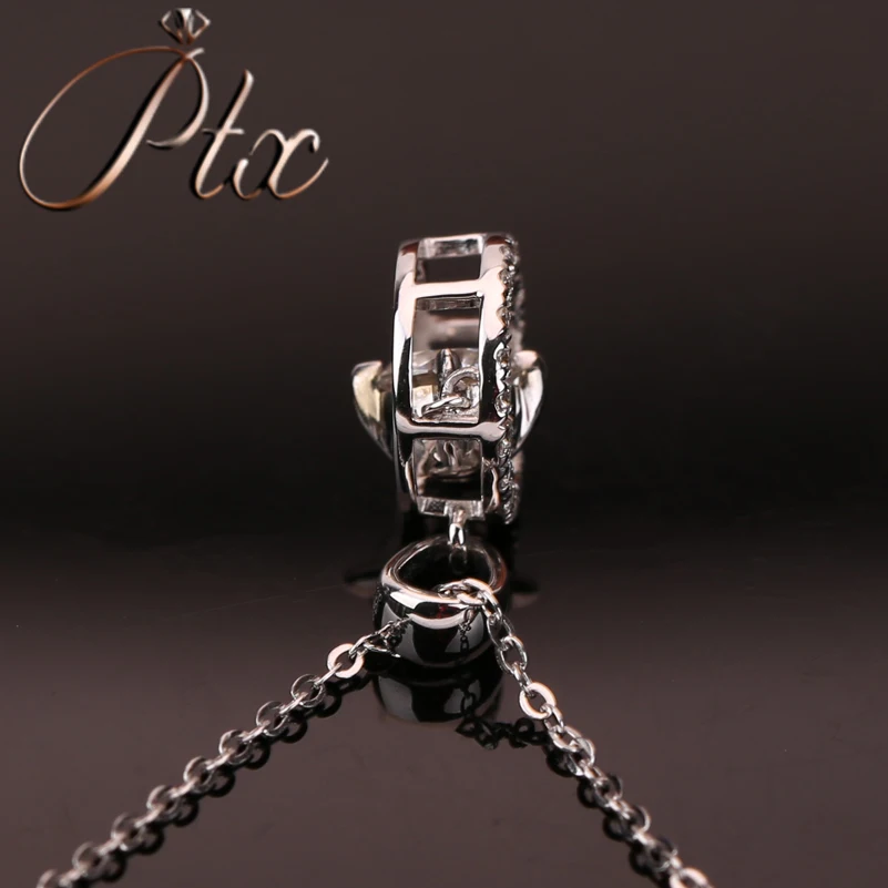 Серьги гвоздики из белого золота круглой формы с муассанитом в готическом