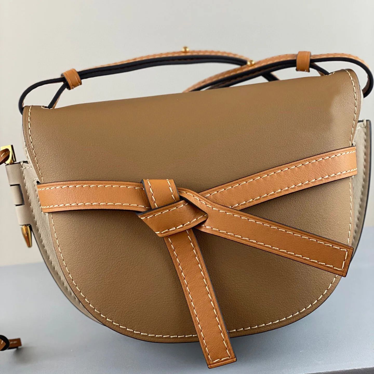 

2021 Blue Top Women's Messenger Bag High Quality Leather Wear Resistant Easy Care Girl Essential Luxury Brand Shopper Preferred