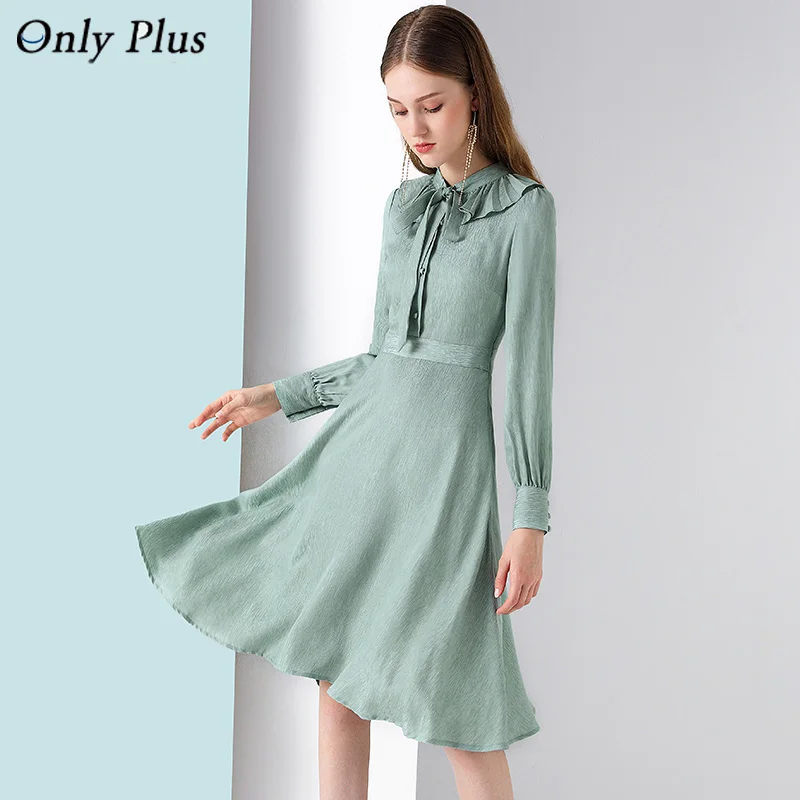 Женское шифоновое платье с высокой талией Only зеленое приталенное длинным