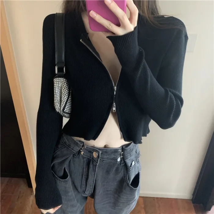 

Модное и красивое короткое трикотажное пальто с капюшоном и длинными рукавами в Корейском стиле Instagram на двойной молнии