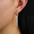 Серьги женские круглые, с белым фианитом, с буквами серьги с шармом, подвеской