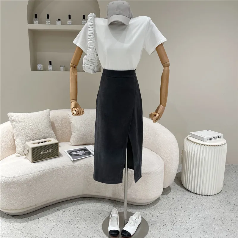 

Two piece set Women's Spring Summer 2021 NewSimple round neck short sleeve T-shirt + medium length split high waist skirt
