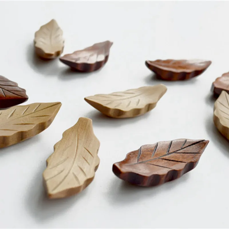 

Wooden Chopsticks Holder Leaf Shape Knife Stand Spoon Rest Fork Rack Frame Art Craft Dinner Tableware Kitchen Accessories