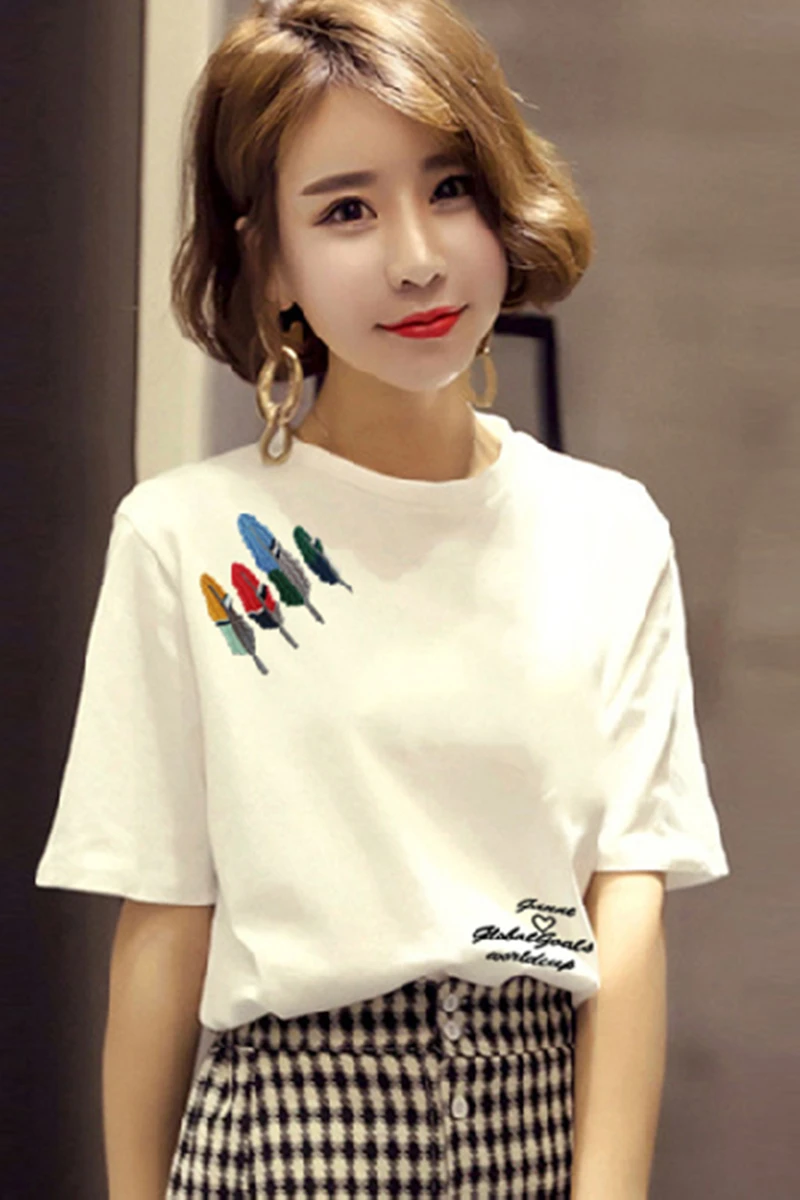 

2 white short-sleeved t-shirts female summer new ins han edition in 2021 relaxed joker round collar on clothes