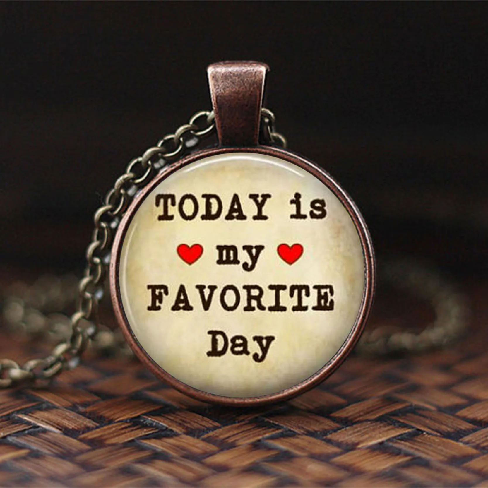 Авто коррекция может перейти прямо к он будет мода стеклянный купольный кабошон