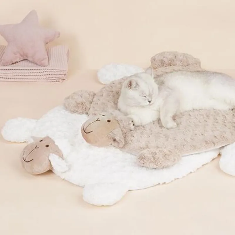 

Cartoon Pet Mat Cute Sheep Shaped Plush Sofa Bed for Cats Dogs House Cat Blanket Cat Accessories For Winter