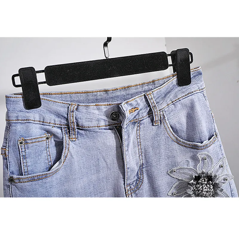 Модный летний комплект женская футболка с цветочной аппликацией и бисером узкие