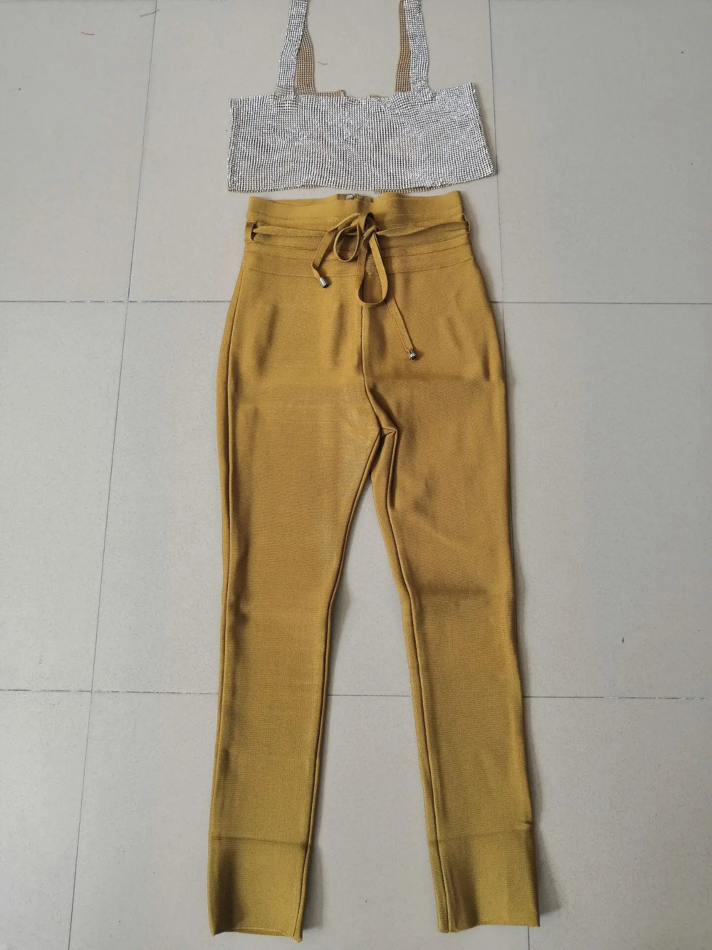 gold top yellow pant Комплект знаменитостей из 2 предметов: яркий черный топ высокого качества, бандажный комплект из вискозы, комплект для вечеринок в ночном клубе - Цвет: gold top yellow pant