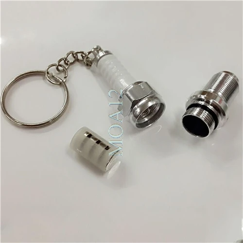 

JETTING 1PC Casual LED Key Chain Spark Plug Key Chain Keychain Car Parts Keyring Car Styling Accessories Decoration