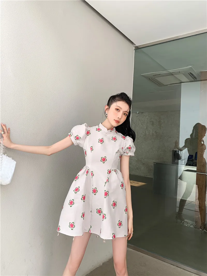 

2021 summer new design small stand collar bubble sleeve halo dyed jacquard cheongsam dress