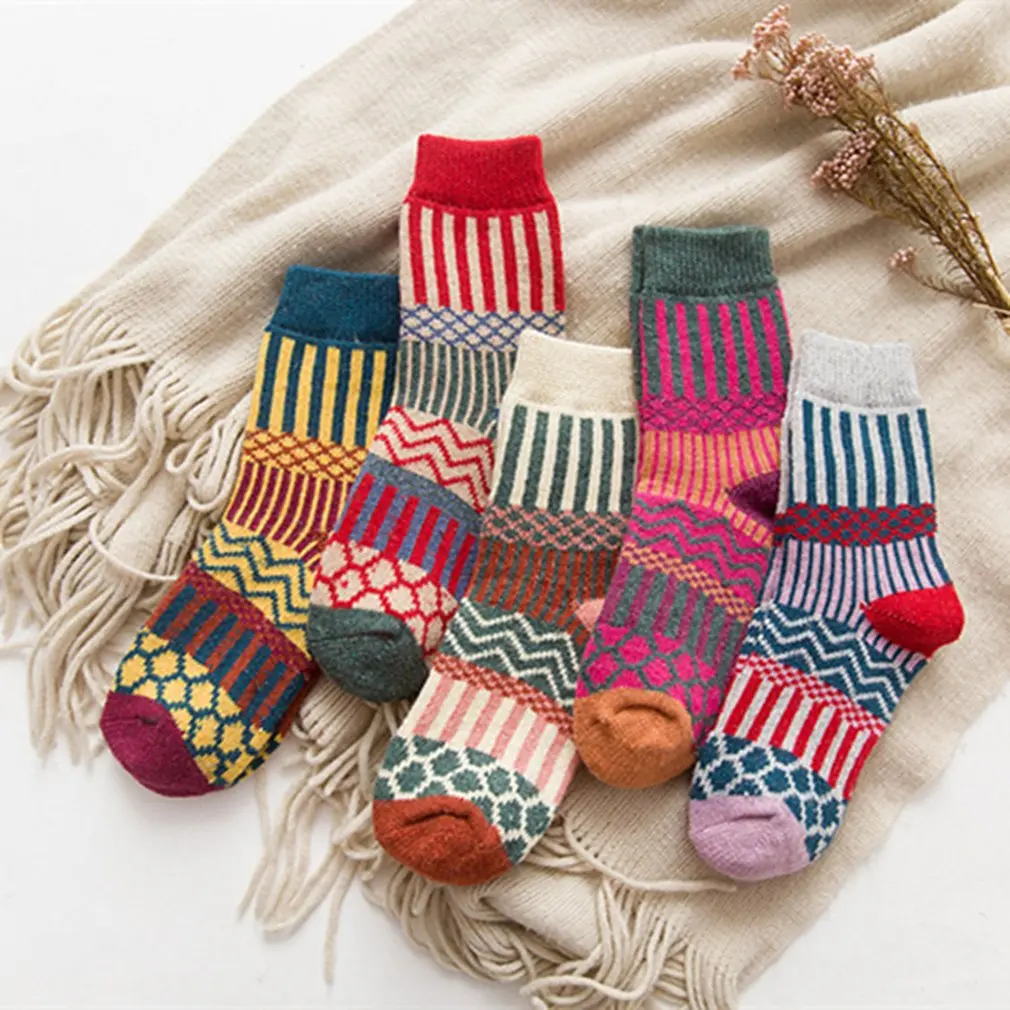 

5 Pairs 2021 New Winter Thick Warm Wool Women Socks Colorful Socks Fashion Casual Euramerican National Wind-Flowers Cotton Sock