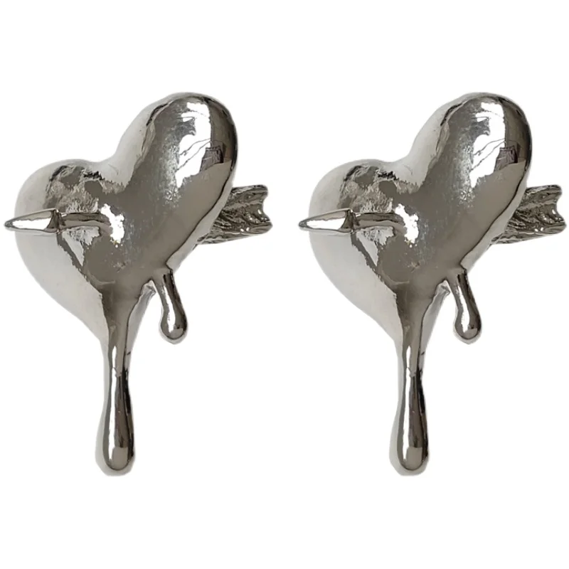 

Bilandi S925 needle Personality Love Earrings Pretty Silvery Plating Metal lOVE Earring For Girl Fine Accessories Women Jewelry