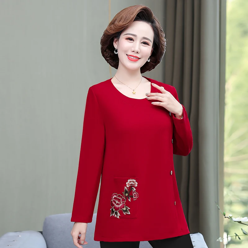 

Women Pullover T-Shirt Spring Autumn Mother Clothing Pocket Embroidery O-neck Long Sleeve Tops 5XL Casual Loose Tee Shirts Femme