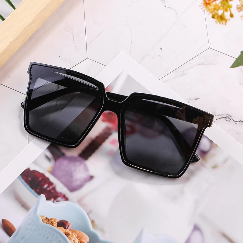 

Unisex Fashion Goggles Women Square Sunglasses Retro Big Frame Oversized Sun Glasses Shades Trendy Outdoor Plastic Sunglasses