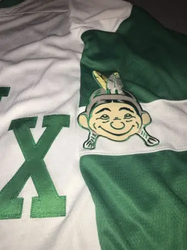

1959 RETRO UND North Dakota Fighting Sioux white green MEN'S Hockey Jersey Embroidery Stitched Customize any number and name