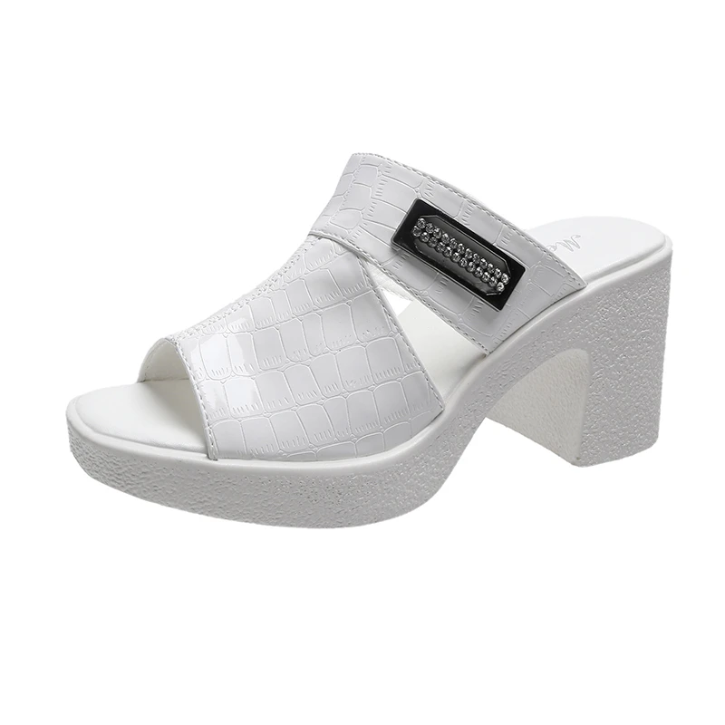 

Elegant Women Thick High Heels Patent Leather Slippers Peep Toe Platform Sandals Crystal Mules Talons Feminino Half Slides Shoes
