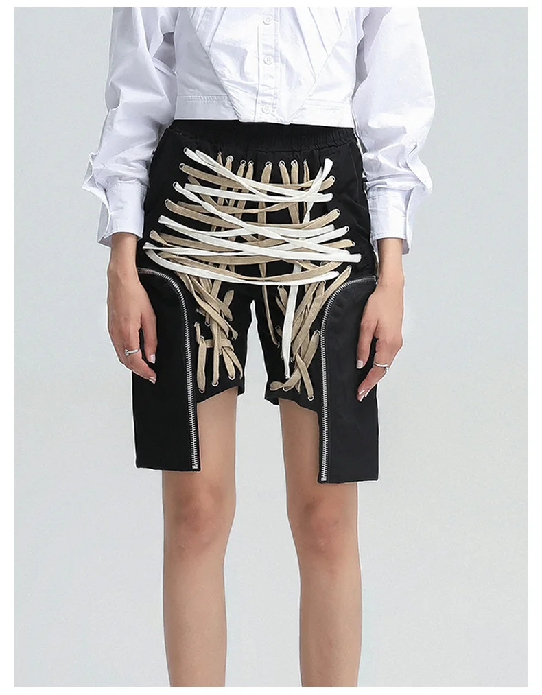 

Australian trend 2021 spring fashion dark three-dimensional strap loose zipper casual shorts
