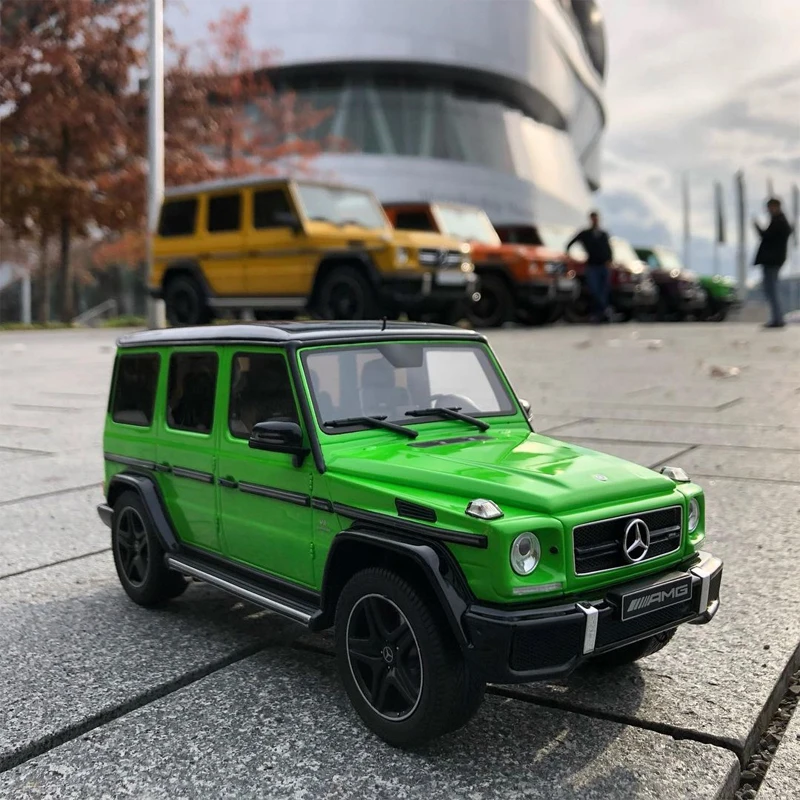 

Limited Edition 1:18 G63AMG Car Model High-end Collection 2017 Mercedes-Benz G63 Simulation Car Gift Collection
