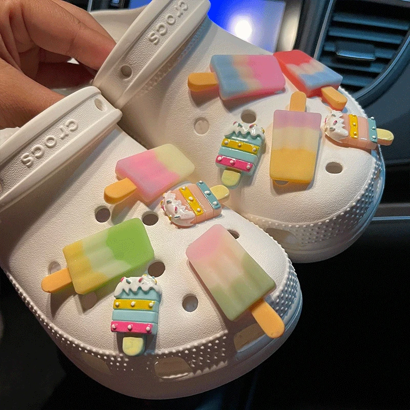 

Cartoon Clogs Shoes Accessories DIY Cute Croc Charms Designer Brand Luxury Shoes Charms for Crocs Girl and Kids Shoe Decorations