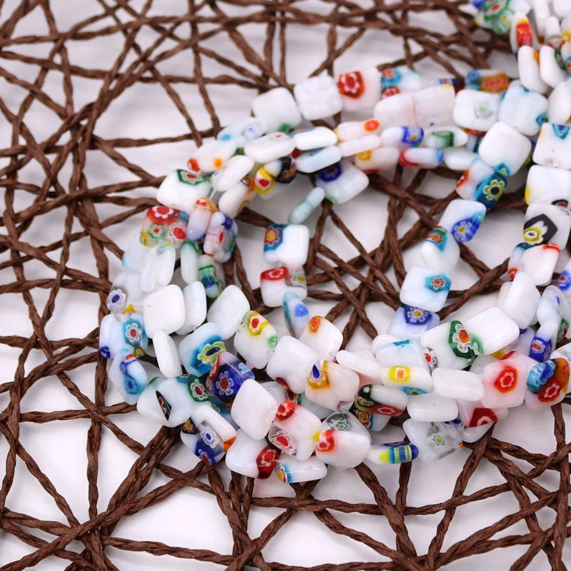 

Wholesale 185pcs/lot White Flat Square Shape Lampwork Beads 10x10mm Variety Colors Flower Printed For Hair Rope Bracelets Charms