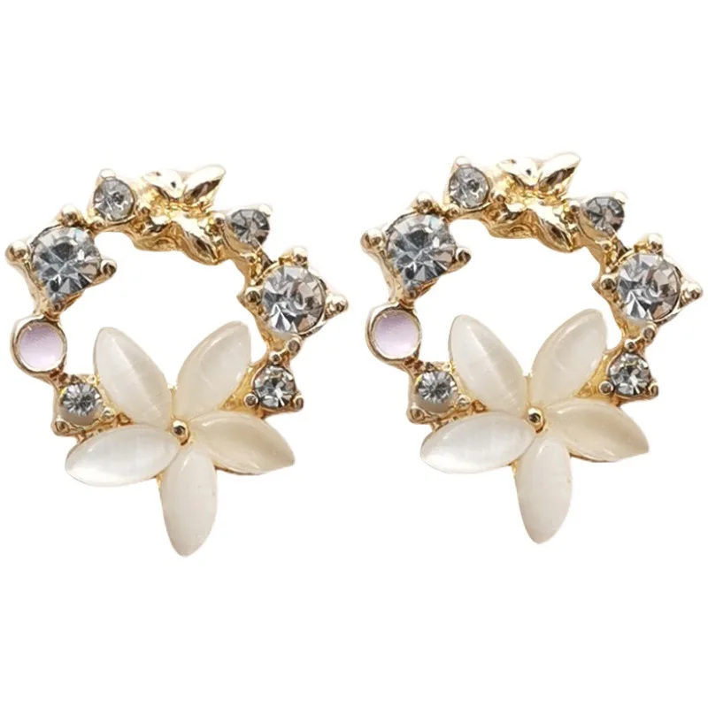 

CH-856 S925 silver needle spring and summer new small flower earrings personality shiny diamond earrings fresh girl earrings