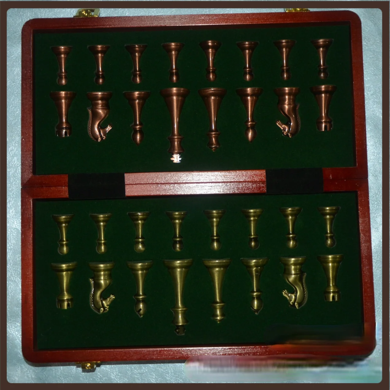 

Ornament Portable Chess Decoration High Quality Medieval International Chess Set Metal Gift Kids Gry Planszowe Sports Games