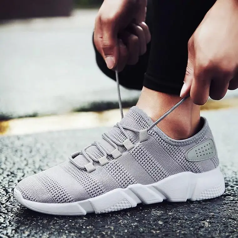 New Mesh Men Casual Shoes Lace-up Outdoor Sport Lightweight Comfortable Breathable Walking Sneakers Hombre |