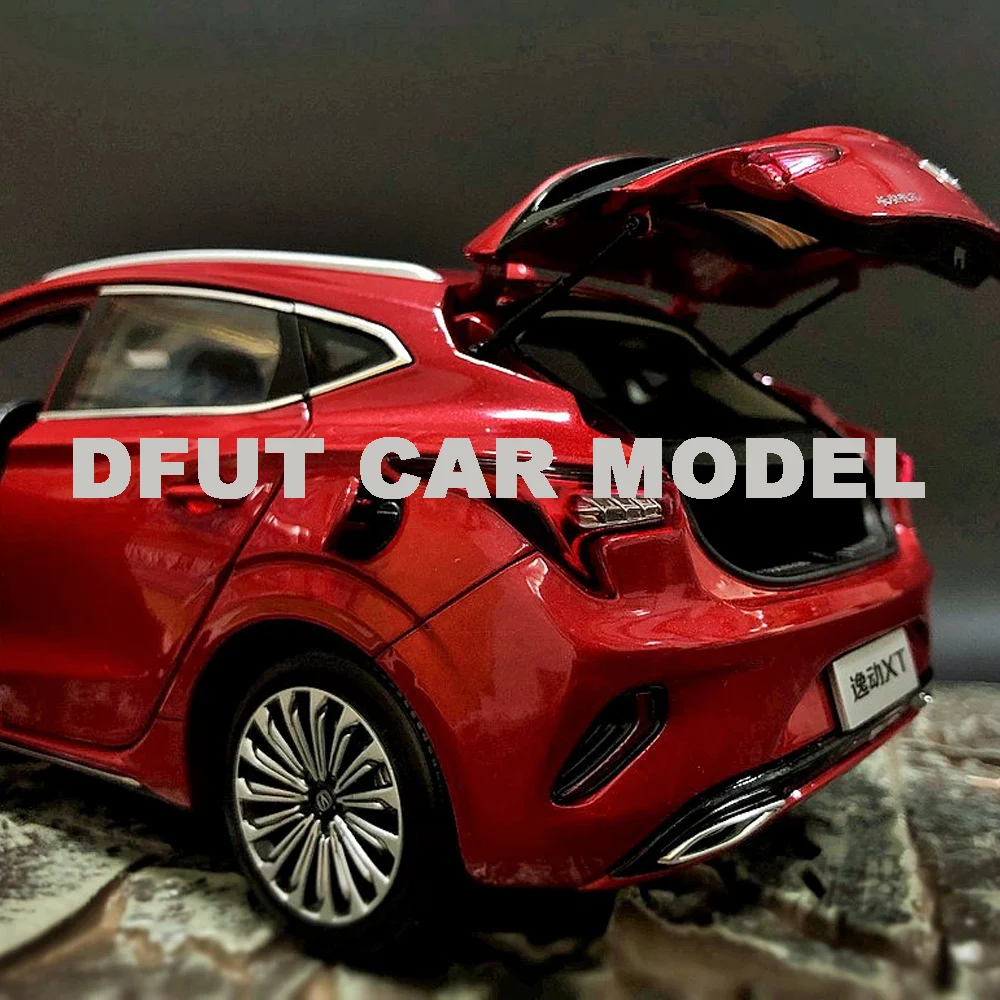 1:18 сплав игрушка CHANA YI DONG xt 2018 автомобиль модель детских игрушечных автомобилей