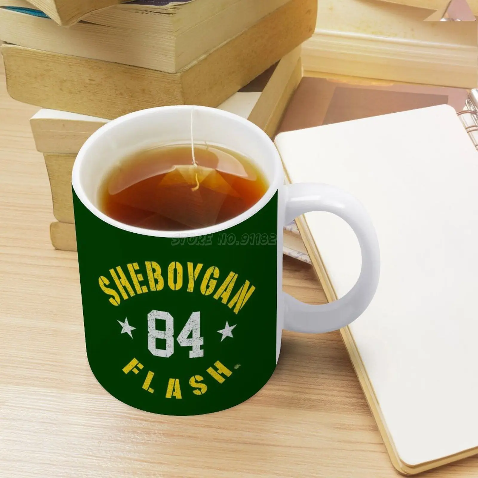 В Sheboygan флэш-84 Green Bay Legend of Шредер Графический белая кружка 11oz Керамика Чай чашки