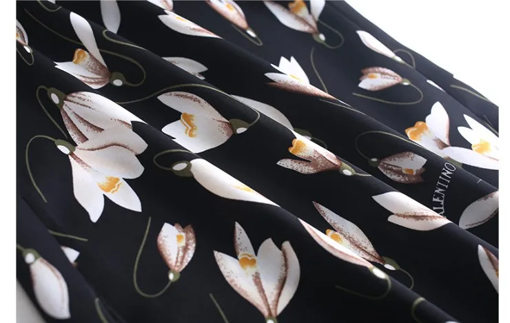 

Tulip side split design wide-leg pants ladies Korean fashion small love nine points pants high waist chiffon women's pants