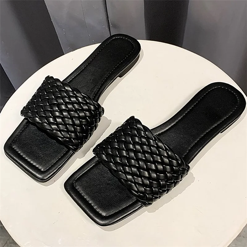 

2020 Beige Leather Weaving Beach Slippers Women Summer Casual Open Toe Flats Sandals Woman Comfortable Outdoor women slippers
