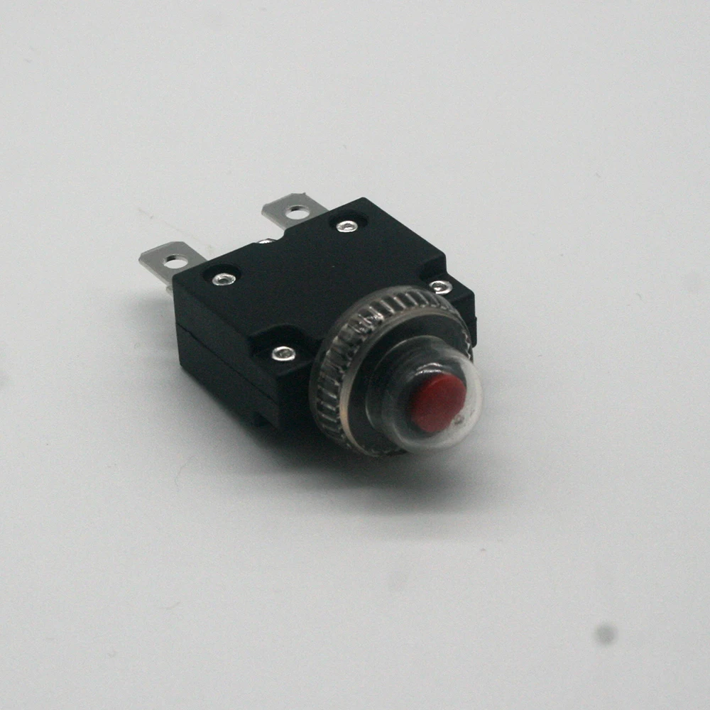 

Автоматический выключатель KADE 2-30А