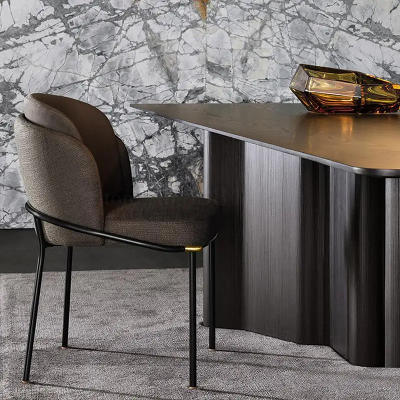 Итальянский минималистский обеденный стул углерода Сталь из ткани простой