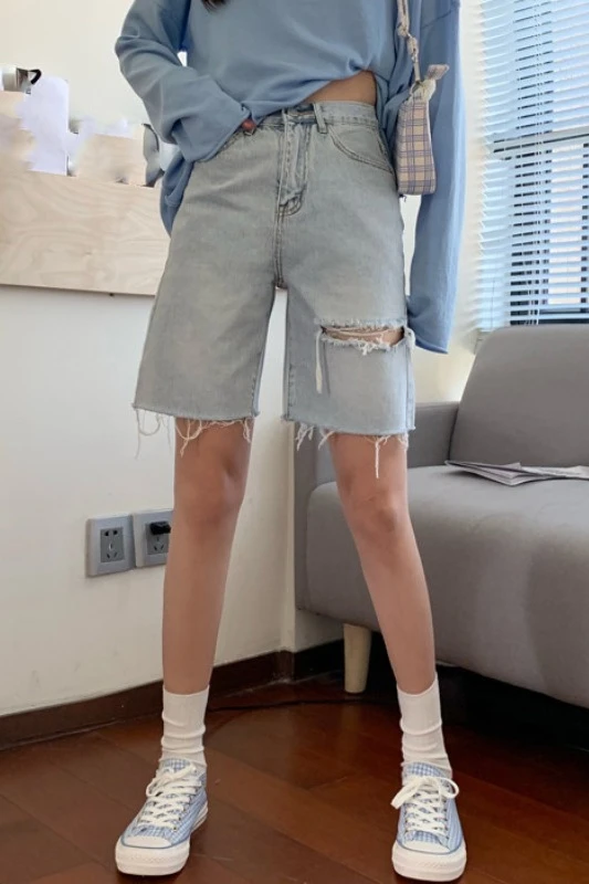 

LY VAREY LIN 2020 New Summer Women Loose Ripped Short Jeans Pale Blue High Waist Slim Short Hotpants Ladies Casual Denim Shorts